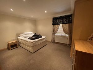 Bedroom- click for photo gallery